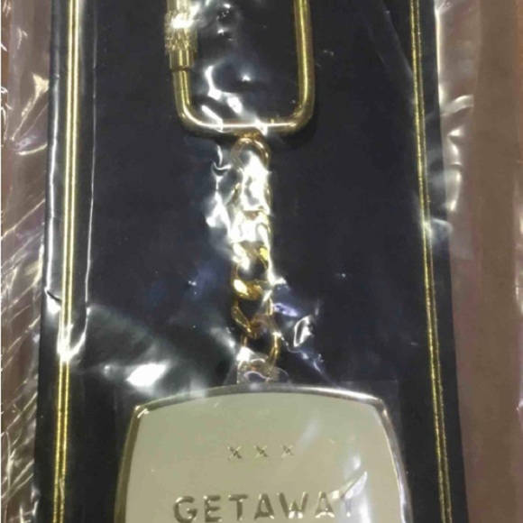EASY, Tiger "Getaway Car" Screw Clasp Keychain - Picture 5 of 5